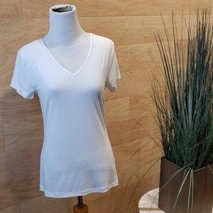 White V-neck Everyday Tee